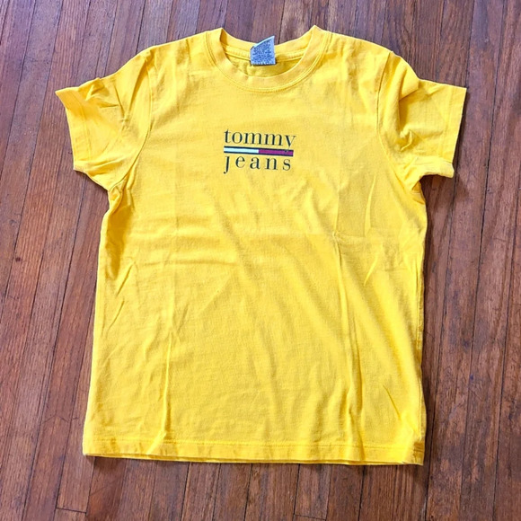 Vintage 90s Tee by Tommy Hillfiger / Small Petite - Picture 1 of 3